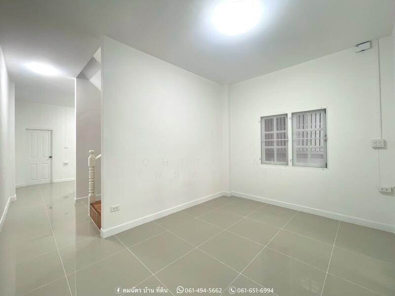 ทาวน์โฮมแฝด 2 ชั้น หมู่บ้านสวนเทพประทาน คลองสอง อำเภอคลองหลวง ปทุมธานี, ปทุมธานี, คลองสอง, คลองหลวง, ปทุมธานี, 109 ตร.ม., ทาวน์เฮ้าส์ ขาย, โดย Pichitchai Kaensaksiri, 11298710 - DDproperty.com