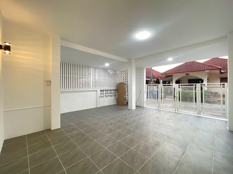 ทาวน์โฮมแฝด 2 ชั้น หมู่บ้านสวนเทพประทาน คลองสอง อำเภอคลองหลวง ปทุมธานี, Pathum Thani, Khlong Song, Khlong Luang, Pathum Thani, 4 Bedrooms, 109 sqm, Townhouse For Sale, by Pichitchai Kaensaksiri, 11298710 - DDproperty.com