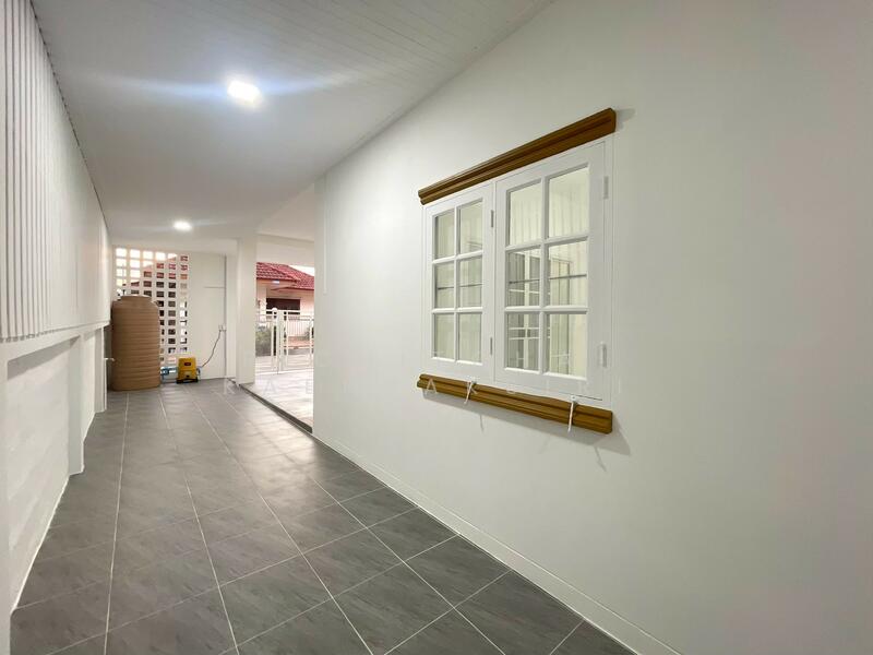 ทาวน์โฮมแฝด 2 ชั้น หมู่บ้านสวนเทพประทาน คลองสอง อำเภอคลองหลวง ปทุมธานี, ปทุมธานี, คลองสอง, คลองหลวง, ปทุมธานี, 109 ตร.ม., ทาวน์เฮ้าส์ ขาย, โดย Pichitchai Kaensaksiri, 11298710 - DDproperty.com