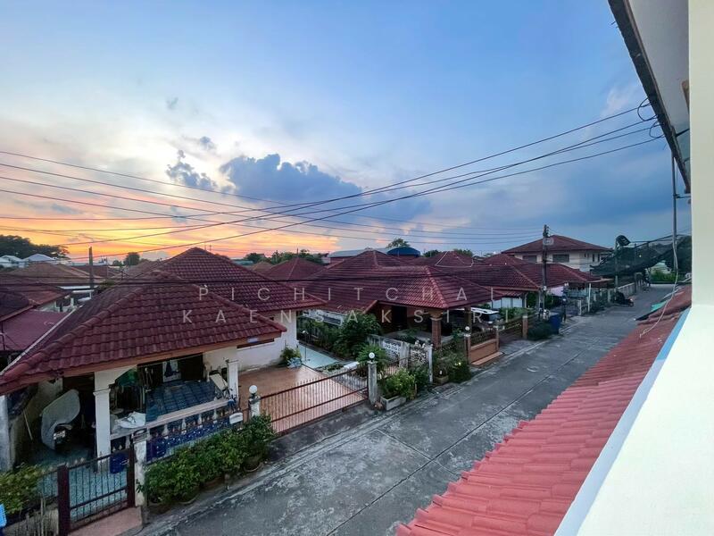 ทาวน์โฮมแฝด 2 ชั้น หมู่บ้านสวนเทพประทาน คลองสอง อำเภอคลองหลวง ปทุมธานี, ปทุมธานี, คลองสอง, คลองหลวง, ปทุมธานี, 109 ตร.ม., ทาวน์เฮ้าส์ ขาย, โดย Pichitchai Kaensaksiri, 11298710 - DDproperty.com