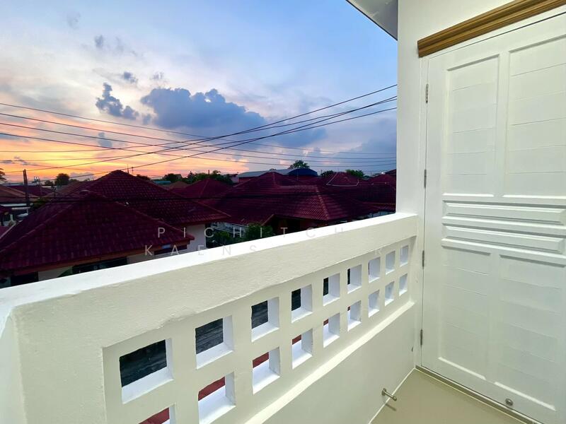 ทาวน์โฮมแฝด 2 ชั้น หมู่บ้านสวนเทพประทาน คลองสอง อำเภอคลองหลวง ปทุมธานี, Pathum Thani, Khlong Song, Khlong Luang, Pathum Thani, 4 Bedrooms, 109 sqm, Townhouse For Sale, by Pichitchai Kaensaksiri, 11298710 - DDproperty.com