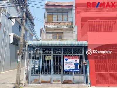 ขาย - ทาวน์เฮาส์ 3 ชั้น จรัญสนิทวงศ์ 46 ห้องมุม พร้อมอยู่ ใกล้โรงเรียนทิวไผ่งาม, กรุงเทพ