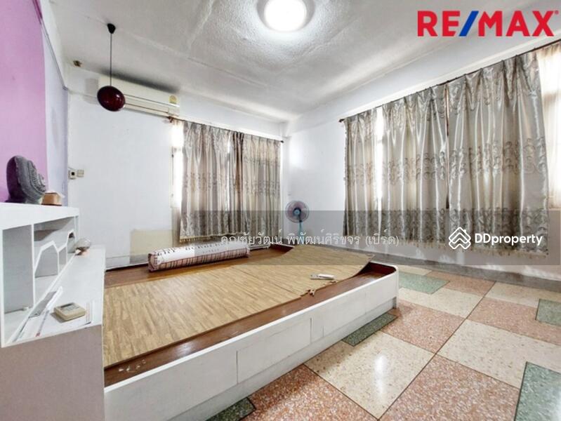 ขาย - ทาวน์เฮาส์ 3 ชั้น จรัญสนิทวงศ์ 46 ห้องมุม พร้อมอยู่ ใกล้โรงเรียนทิวไผ่งาม, กรุงเทพ