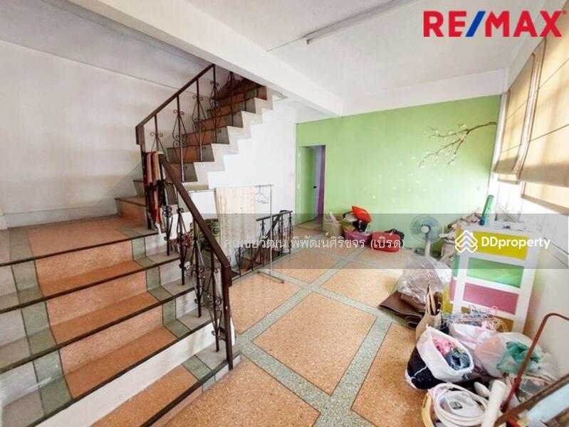 ขาย - ทาวน์เฮาส์ 3 ชั้น จรัญสนิทวงศ์ 46 ห้องมุม พร้อมอยู่ ใกล้โรงเรียนทิวไผ่งาม, กรุงเทพ