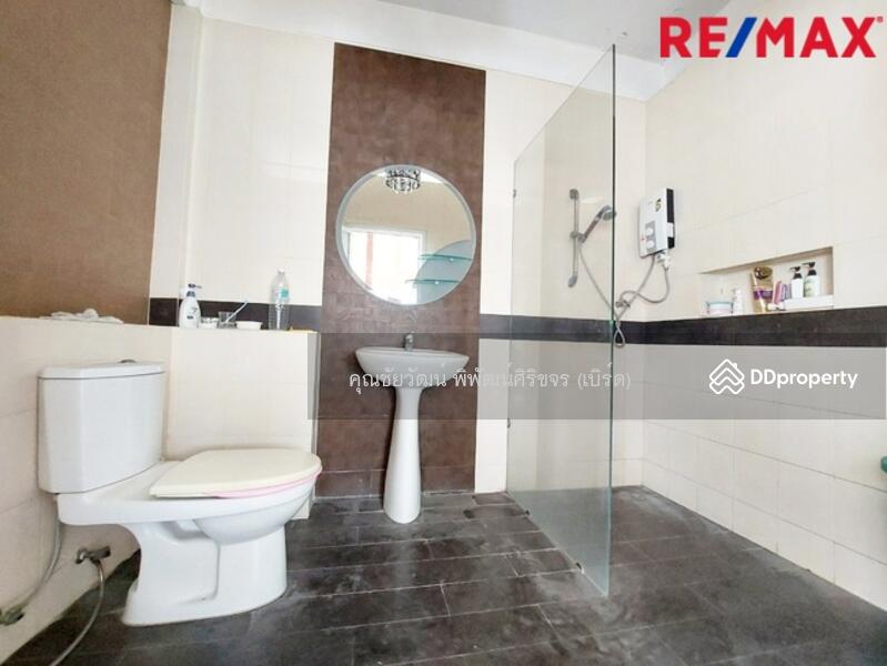 ขาย - ทาวน์เฮาส์ 3 ชั้น จรัญสนิทวงศ์ 46 ห้องมุม พร้อมอยู่ ใกล้โรงเรียนทิวไผ่งาม, กรุงเทพ