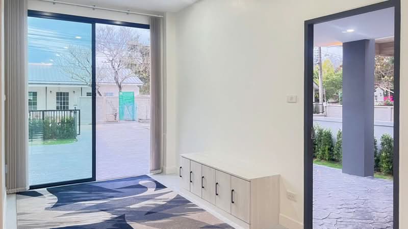 Contemporary Style House For Presale In Doi-Saket With A Spectacular Mountain View, Chiang Mai, Sa Luang Nua, Doi Saket, Chiang Mai, 3 Bedrooms, 258 sqm, Single Detached House For Sale, by Elijah Ridgley, 11300140 - DDproperty.com