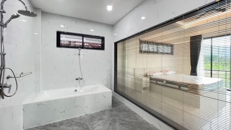 บ้านสไตล์ร่วมสมัยสำหรับขายล่วงหน้าในดอยสะเก็ดพร้อมวิวภูเขาอันตระการตา, เชียงใหม่, ลวงเหนือ, ดอยสะเก็ด, เชียงใหม่, 258 ตร.ม., บ้านเดี่ยว ขาย, โดย เอลียาห์ ริดจ์ลี่ย์, 11300140 - DDproperty.com