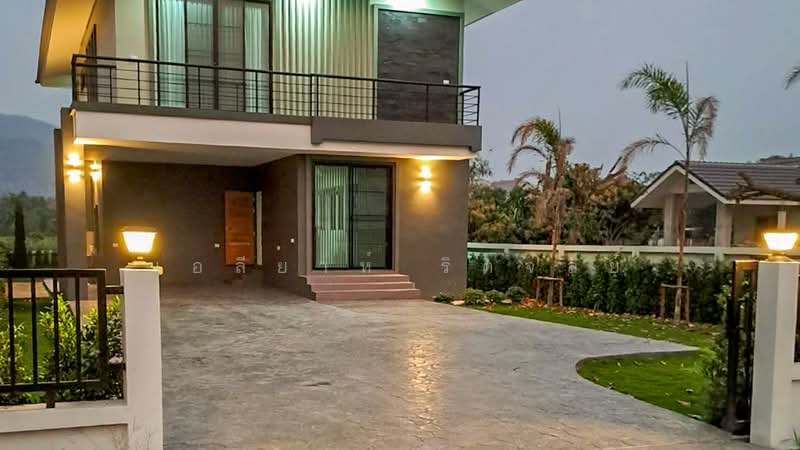 Contemporary Style House For Presale In Doi-Saket With A Spectacular Mountain View, Chiang Mai, Sa Luang Nua, Doi Saket, Chiang Mai, 3 Bedrooms, 258 sqm, Single Detached House For Sale, by Elijah Ridgley, 11300140 - DDproperty.com