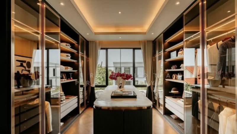 Malton Gates Krungthep Kreetha, Bangkok, Srinakarin-Romklao Road (New Krungthep Kreetha), Saphan Sung, Saphan Sung, Bangkok, 5 Bedrooms, 544 sqm, Single Detached House For Sale, by Nextstep Property, 11300755 - DDproperty.com