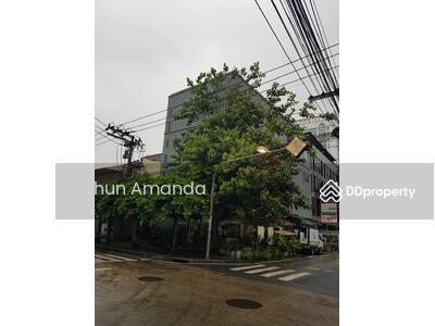 ขาย - ขายตึก4ชั้นสุขุมวิท 19 ใกล้เทอร์มินอล 21, กรุงเทพ