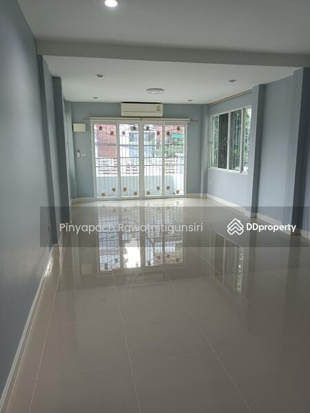 ห้องนอน ชั้น2 ด้านหน้า