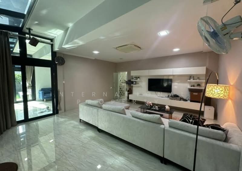 Manthana Rama 9-Srinakarin, Bangkok, 50 Krungthep Kreetha Road, Hua Mak, Bang Kapi, Bangkok, 4 Bedrooms, 350 sqm, Single Detached House For Sale, by Nextstep Property, 11302860 - DDproperty.com