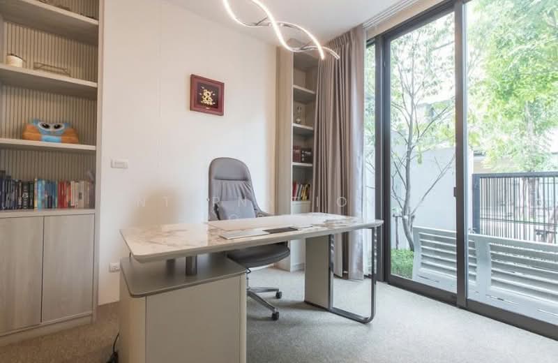 Baan Klang Muang Classe Ekkamai-Ramintra, Bangkok, Sukhonthasawat Road, Lat Phrao, Lat Phrao, Bangkok, 4 Bedrooms, 241 sqm, Single Detached House For Sale, by NEXTSTEP PROPERTY, 11302940 - DDproperty.com