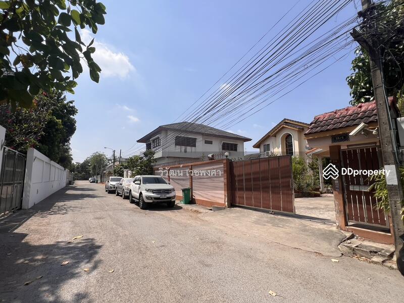 House and land for sale, Ramintra Expressway (Pradit Manutham Rd), Bangkok, Lat Phrao, Lat Phrao, Bangkok, 5 Bedrooms, 210 sqm, Single Detached House For Sale, by วิวัฒน์ เวชพงศา, 11303477 - DDproperty.com