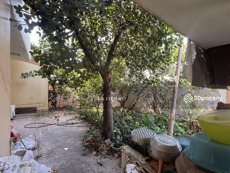 House and land for sale, Ramintra Expressway (Pradit Manutham Rd), Bangkok, Lat Phrao, Lat Phrao, Bangkok, 5 Bedrooms, 210 sqm, Single Detached House For Sale, by วิวัฒน์ เวชพงศา, 11303477 - DDproperty.com