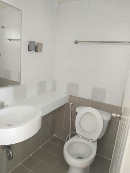 Lumpini Condo Town Bodindecha Ramkhamhaeng, Bangkok, Soi Ramkhamhaeng 43/1, Phlapphla, Wang Thonglang, Bangkok, Studio, 25 sqm, Condo For Rent, by ภัทร อิสรางกูร, 11305045 - DDproperty.com