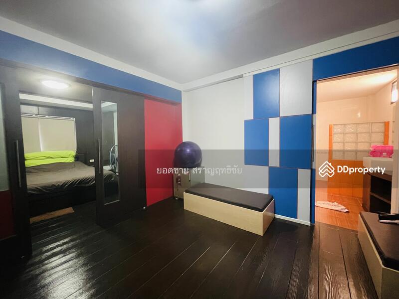 For Sale - For sale: 3 plots of land with houses,total 1-2-72 Rai 9 mb, Samut Prakan