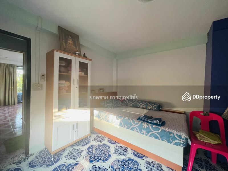 For Sale - For sale: 3 plots of land with houses,total 1-2-72 Rai 13.5 mb, Samut Prakan