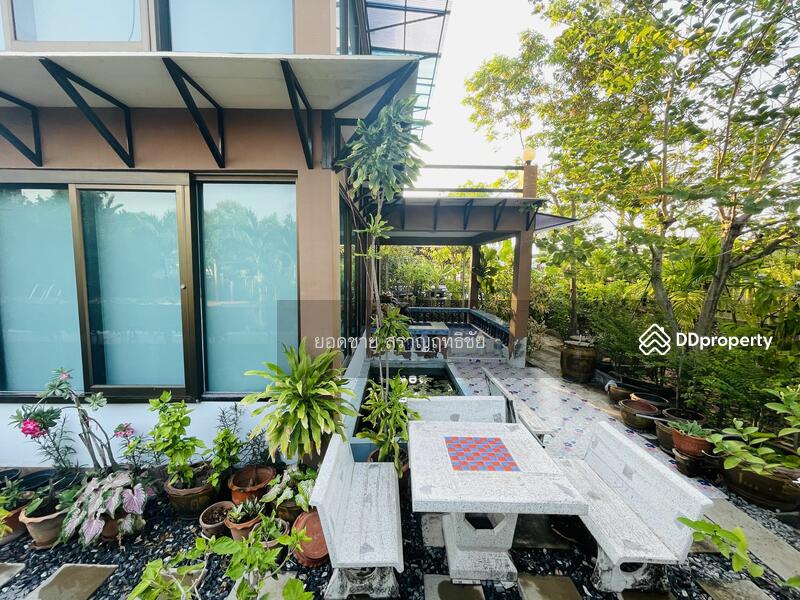 For Sale - For sale: 3 plots of land with houses,total 1-2-72 Rai 13.5 mb, Samut Prakan