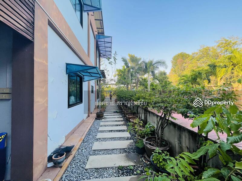 For Sale - For sale: 3 plots of land with houses,total 1-2-72 Rai 13.5 mb, Samut Prakan