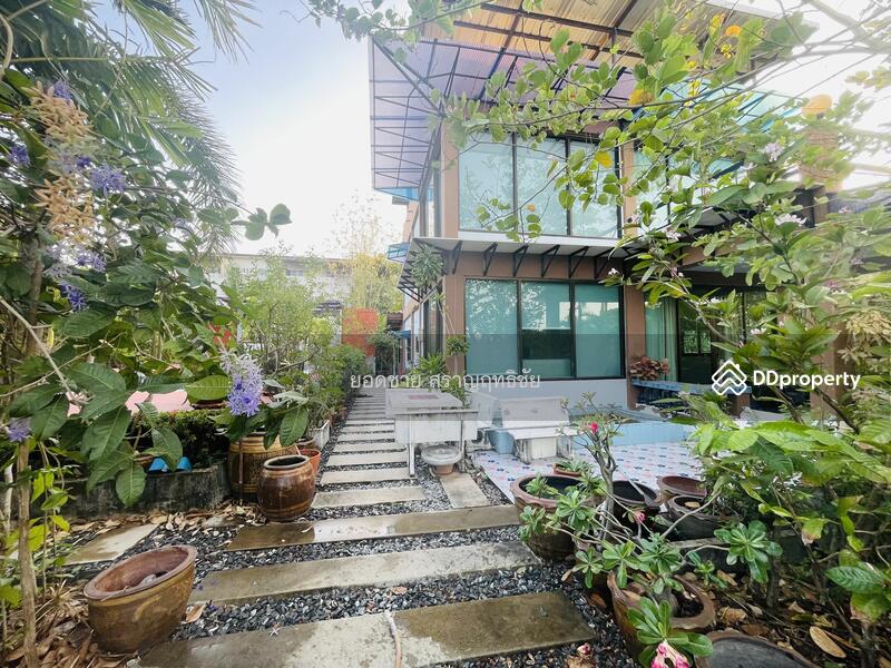 For Sale - For sale: 3 plots of land with houses,total 1-2-72 Rai 13.5 mb, Samut Prakan