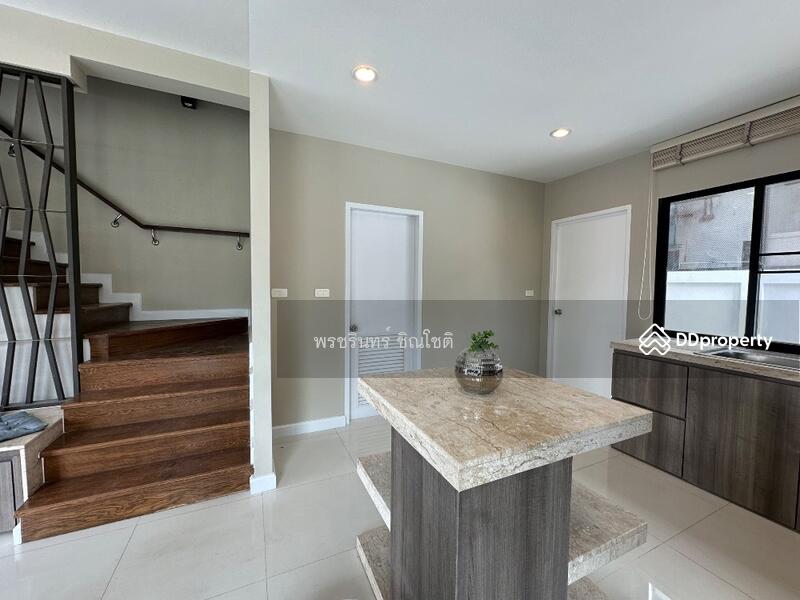 Bless Town Sukhumvit 50, Bangkok, Sukhumvit 50 Road, Phra Kanong, Khlong Toei, Bangkok, 3 Bedrooms, 300 sqm, Townhouse For Rent, by ปรินทร์ญาดา ชิณโชติ, 11305786 - DDproperty.com