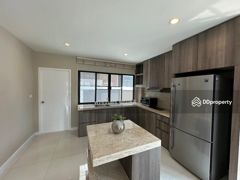 Bless Town Sukhumvit 50, Bangkok, Sukhumvit 50 Road, Phra Kanong, Khlong Toei, Bangkok, 3 Bedrooms, 300 sqm, Townhouse For Rent, by ปรินทร์ญาดา ชิณโชติ, 11305786 - DDproperty.com