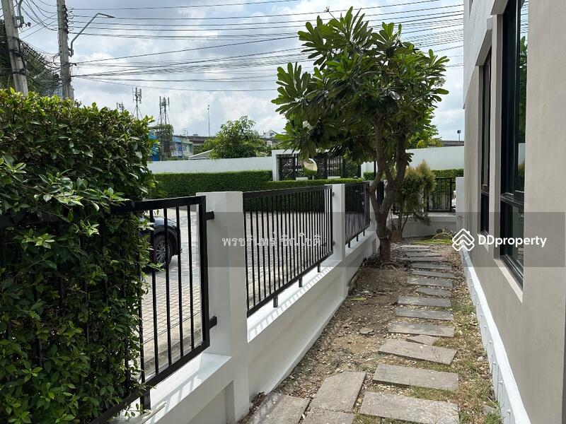 Bless Town Sukhumvit 50, Bangkok, Sukhumvit 50 Road, Phra Kanong, Khlong Toei, Bangkok, 3 Bedrooms, 300 sqm, Townhouse For Rent, by ปรินทร์ญาดา ชิณโชติ, 11305786 - DDproperty.com