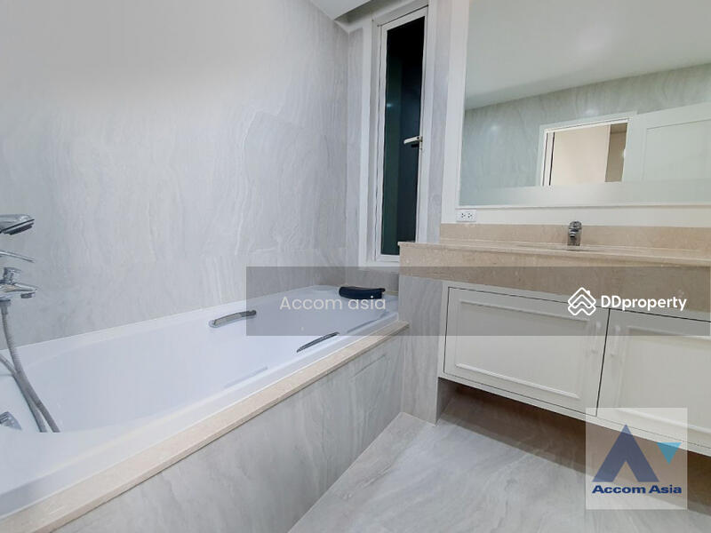 Wilshire Condominium, Bangkok, 80 Soi Sukhimvit 22, Khlong Toei, Bangkok, 3 Bedrooms, 211 sqm, Condo For Rent, by Accom Asia, 11305867 - DDproperty.com