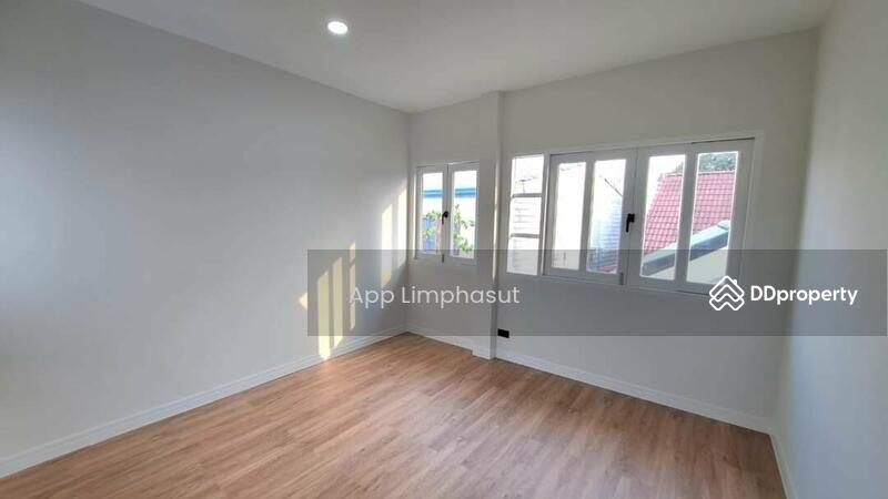 Suk Em Garden Home, Chon Buri (Pattaya), Na Kloe, Bang Lamung (Pattaya), Chon Buri (Pattaya), 3 Bedrooms, 242 sqm, Single Detached House For Sale, by Sathida Limphasut (App), 11306621 - DDproperty.com