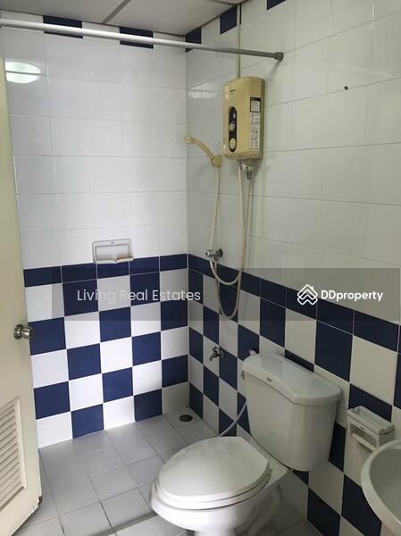 ทาวเฮ้าส์ ม.กลางเมือง ซ. พระรามเก้า 43, Bangkok, Suan Luang, Suan Luang, Bangkok, 4 Bedrooms, 120 sqm, Townhouse For Sale, by Living Real Estates, 11309346 - DDproperty.com