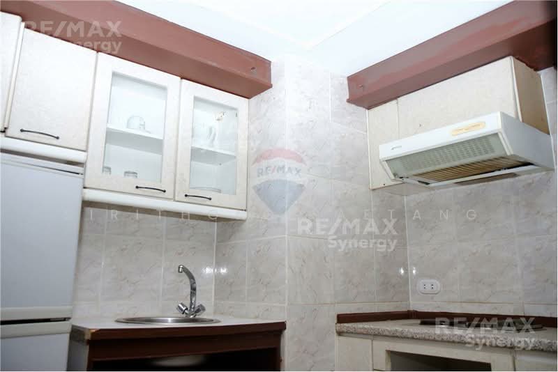 Omni Tower Sukhumvit Nana, Bangkok, 69 Sukhumvit 4 Alley, Khlong Toei, Bangkok, 1 Bedroom, 65 sqm, Condo For Sale, by Sirithong Saetang, 11309705 - DDproperty.com