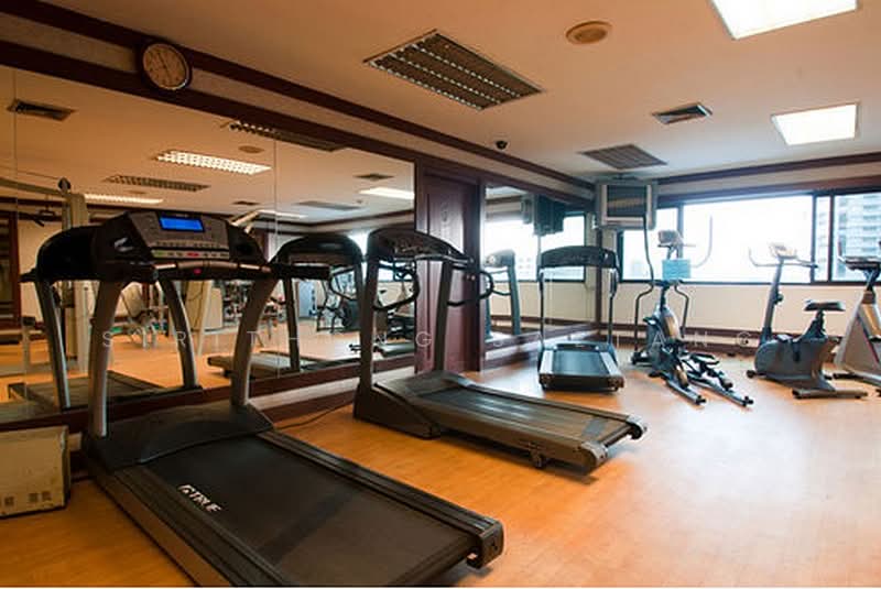 Omni Tower Sukhumvit Nana, Bangkok, 69 Sukhumvit 4 Alley, Khlong Toei, Bangkok, 1 Bedroom, 65 sqm, Condo For Sale, by Sirithong Saetang, 11309705 - DDproperty.com