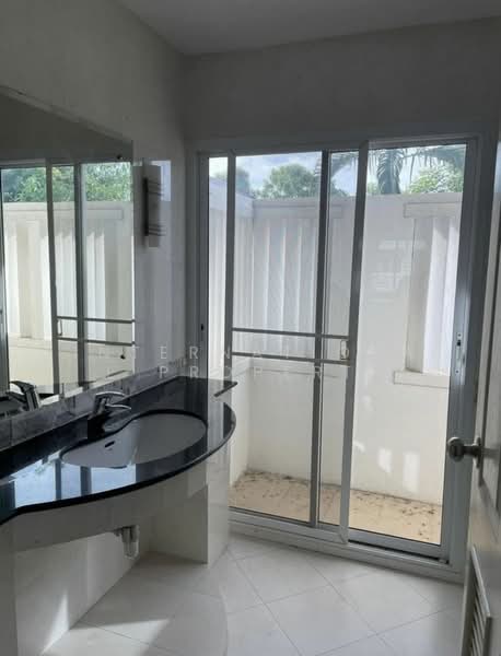 Perfect Place Wongwaen-Ramkhamhaeng : เพอร์เฟค เพลส วงแหวน-รามคำแหง, กรุงเทพ, 94 ถนน เคหะร่มเกล้า, คลองสองต้นนุ่น, ลาดกระบัง, กรุงเทพ, 82 ตร.ม., บ้านเดี่ยว ขาย, โดย NEXTSTEP PROPERTY, 11310862 - DDproperty.com