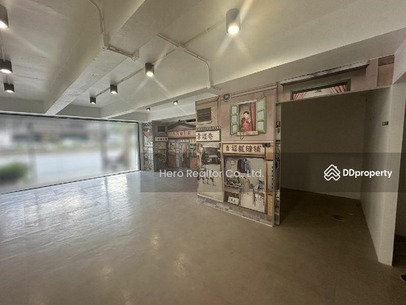 ให้เช่า - For Rent Bangkok Retail Sathorn BTS Chong Nonsi Bang Rak BRE21053, กรุงเทพ