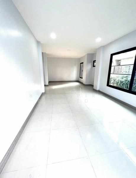 The Tara Ramintra, Bangkok, Soi Phraya Suren 35, Bang Chun, Khlong Sam Wa, Bangkok, 3 Bedrooms, 50 sqm, Single Detached House For Sale, by NEXTSTEP PROPERTY, 11311953 - DDproperty.com