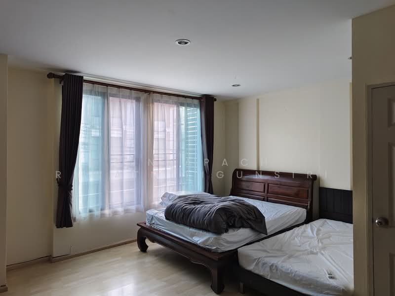 Areeya Mova Kaset-Nawamintr, Bangkok, Soi Moobaan Areeya Mowa, Chorake Bua, Lat Phrao, Bangkok, 3 Bedrooms, 220 sqm, Townhouse For Rent, by Pinyapach Rawatnitigunsiri, 11312452 - DDproperty.com