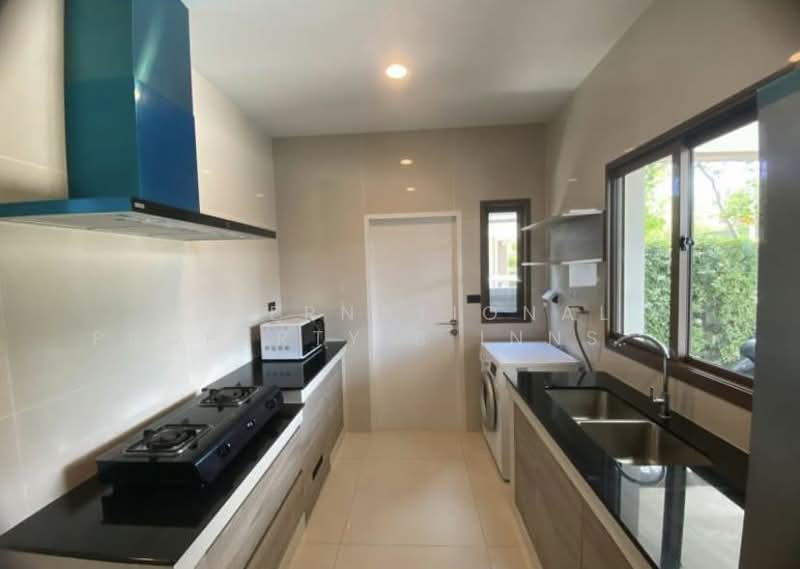 Burasiri Krungthep Kreetha, Bangkok, 95 Soi Pracha Ruam Chai, Hua Mak, Bang Kapi, Bangkok, 4 Bedrooms, 238 sqm, Single Detached House For Rent, by Nextstep Property, 11314697 - DDproperty.com