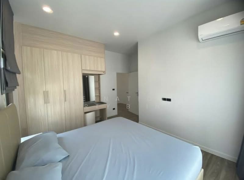 Burasiri Krungthep Kreetha, Bangkok, 95 Soi Pracha Ruam Chai, Hua Mak, Bang Kapi, Bangkok, 4 Bedrooms, 238 sqm, Single Detached House For Rent, by Nextstep Property, 11314697 - DDproperty.com