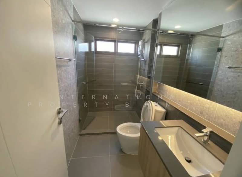 Burasiri Krungthep Kreetha, Bangkok, 95 Soi Pracha Ruam Chai, Hua Mak, Bang Kapi, Bangkok, 4 Bedrooms, 238 sqm, Single Detached House For Rent, by Nextstep Property, 11314697 - DDproperty.com