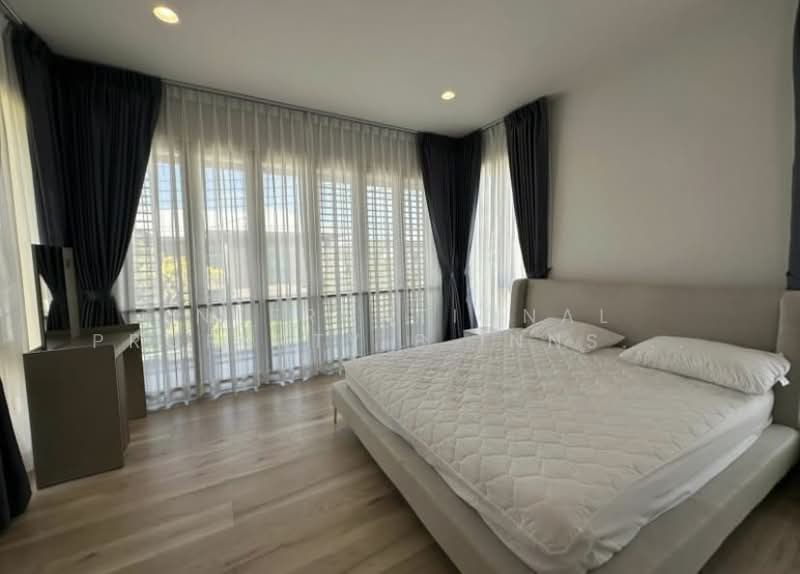 Burasiri Krungthep Kreetha, Bangkok, 95 Soi Pracha Ruam Chai, Hua Mak, Bang Kapi, Bangkok, 4 Bedrooms, 300 sqm, Single Detached House For Rent, by nextste property, 11314708 - DDproperty.com