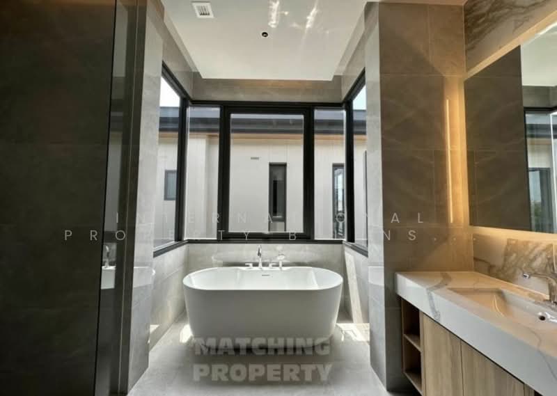 Siraninn Residences Pattanakarn, Bangkok, 585 Phatthanakan 32, Suan Luang, Suan Luang, Bangkok, 4 Bedrooms, 551 sqm, Single Detached House For Rent, by Nextstep Property, 11315050 - DDproperty.com