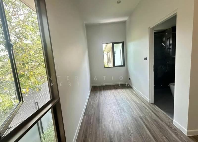 Burasiri Krungthep Kreetha, Bangkok, 95 Soi Pracha Ruam Chai, Hua Mak, Bang Kapi, Bangkok, Studio, 196 sqm, Single Detached House For Rent, by nextstep property, 11315071 - DDproperty.com