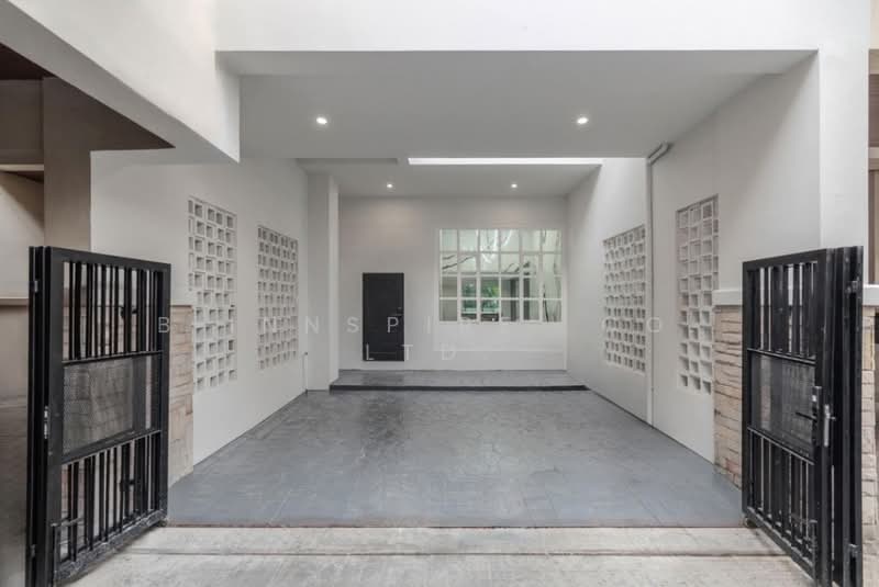 Busarakum place, Bangkok, ซอยซอย วิภาวดีรังสิต 20 แยก 18, Jom Phon, Chatuchak, Bangkok, 5 Bedrooms, 102 sqm, Townhouse For Sale, by Next Step Property, 11316488 - DDproperty.com