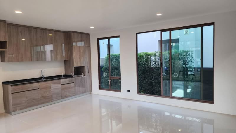 Burasiri Krungthep Kreetha, Bangkok, 95 Soi Pracha Ruam Chai, Hua Mak, Bang Kapi, Bangkok, 4 Bedrooms, 309 sqm, Single Detached House For Sale, by Nexstep Property, 11316856 - DDproperty.com