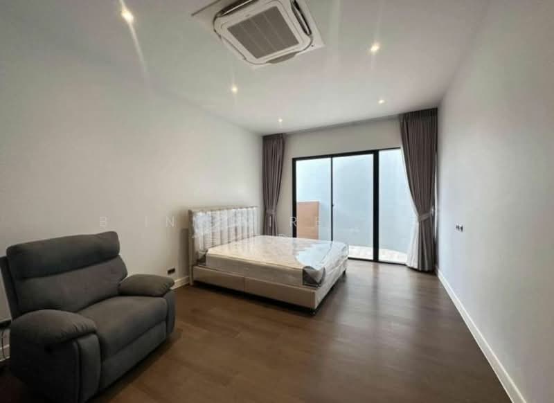 BuGaan Krungthep Kreetha, Bangkok, 109 15 Soi Krungthep Kreetha, Hua Mak, Bang Kapi, Bangkok, 4 Bedrooms, 430 sqm, Single Detached House For Rent, by Nextstep Property, 11316937 - DDproperty.com