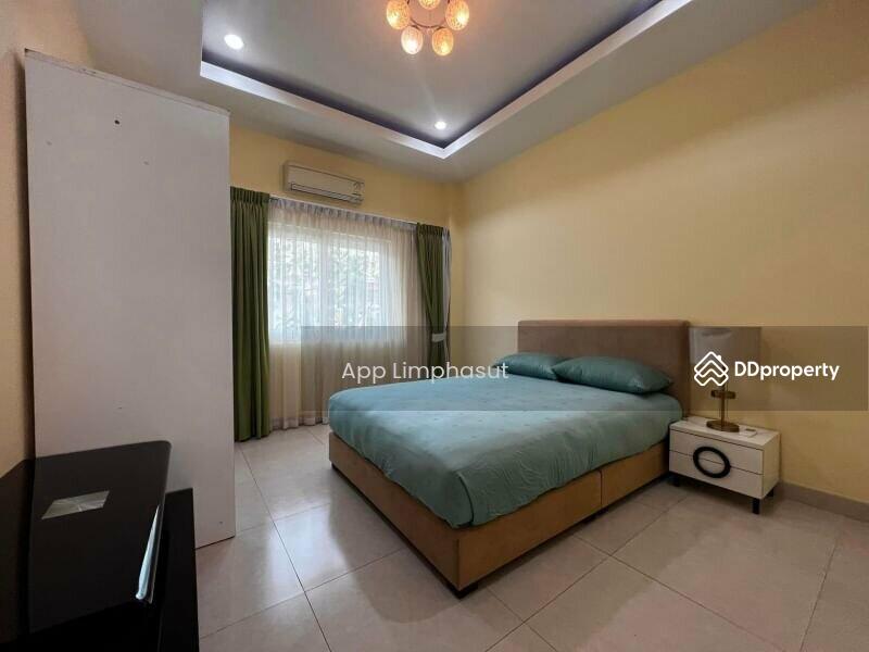 Baan Dusit Pattaya Lake, Chon Buri (Pattaya), Entrance Road, Huai Yai, Bang Lamung (Pattaya), Chon Buri (Pattaya), 3 Bedrooms, 190 sqm, Single Detached House For Sale, by Sathida Limphasut (App), 11318006 - DDproperty.com