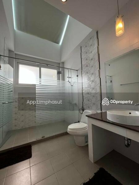 Baan Dusit Pattaya Lake, Chon Buri (Pattaya), Entrance Road, Huai Yai, Bang Lamung (Pattaya), Chon Buri (Pattaya), 3 Bedrooms, 190 sqm, Single Detached House For Sale, by Sathida Limphasut (App), 11318006 - DDproperty.com