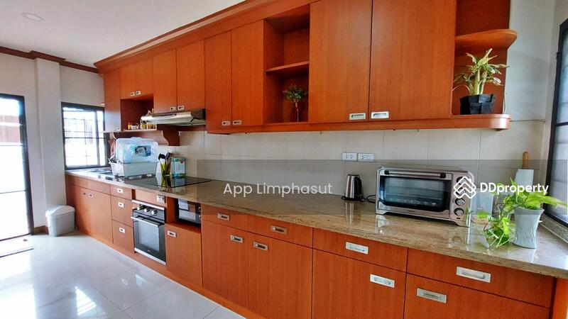 Boss Village, Chon Buri (Pattaya), Nong Pru, Bang Lamung (Pattaya), Chon Buri (Pattaya), 3 Bedrooms, 300 sqm, Single Detached House For Sale, by Sathida Limphasut (App), 11318121 - DDproperty.com