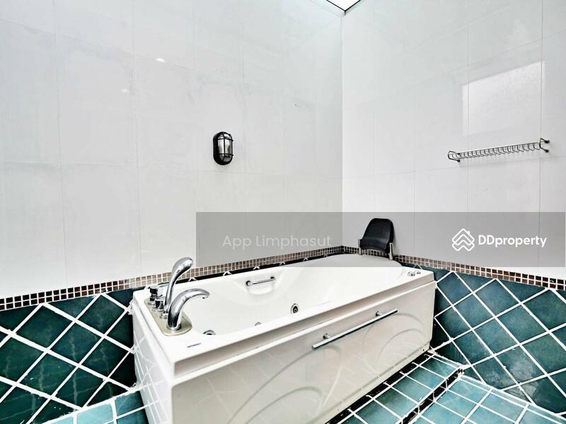 Nagawari Village, Chon Buri (Pattaya), Sattahip, Sattahip, Chon Buri (Pattaya), 3 Bedrooms, 315 sqm, Single Detached House For Sale, by Sathida Limphasut (App), 11318228 - DDproperty.com